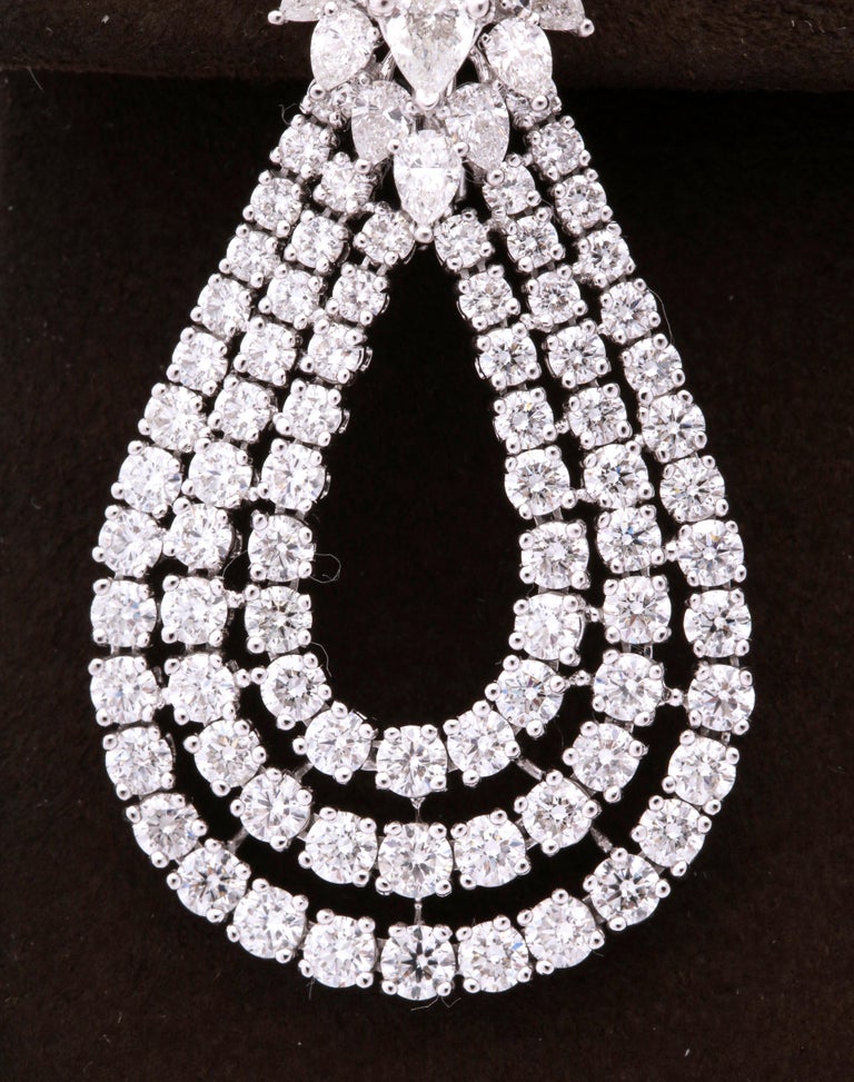 https://a.1stdibscdn.com/diamond-drop-earrings-for-sale-picture-5/0/j_57882921547578756568/6R1A3495_master.jpg?width=768