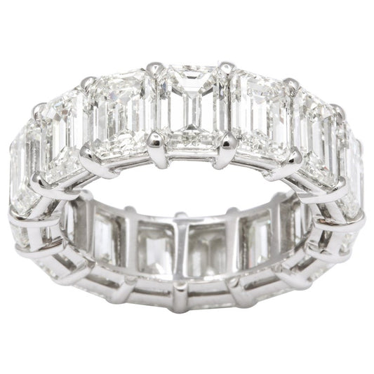 https://a.1stdibscdn.com/13-carat-emerald-cut-diamond-eternity-band-for-sale/1121189/j_124610321627104084080/12461032_master.jpg?width=768