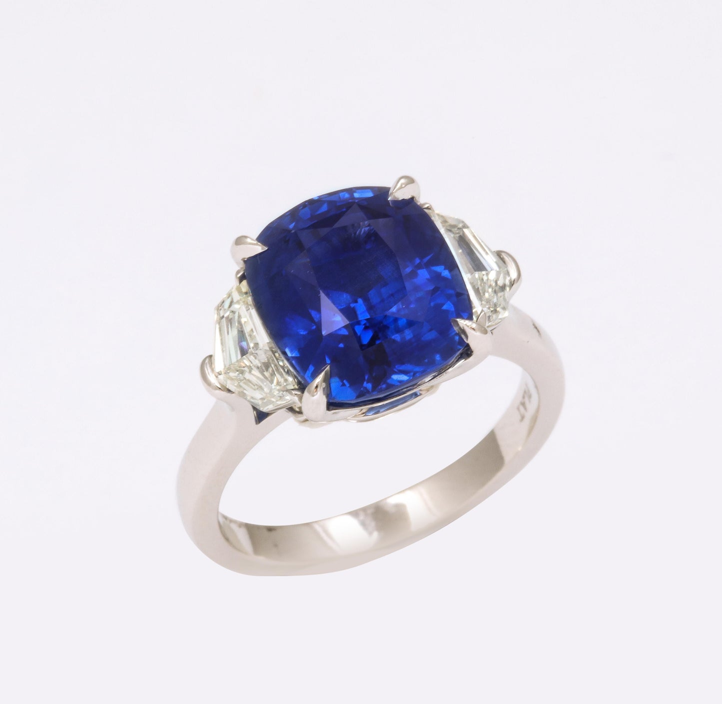 https://a.1stdibscdn.com/7-carat-cushion-cut-sapphire-and-diamond-ring-for-sale-picture-7/j_415/j_144397121641926941728/6R1A8306_master.jpg