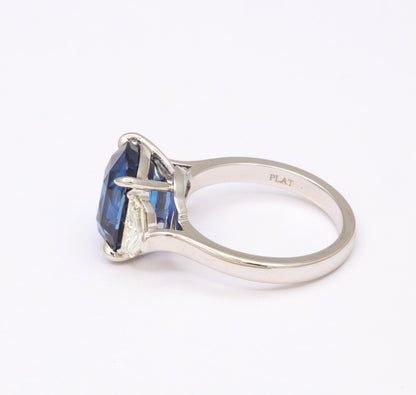 https://a.1stdibscdn.com/7-carat-cushion-cut-sapphire-and-diamond-ring-for-sale-picture-9/j_415/j_144397121641926940477/6R1A8309_master.jpg